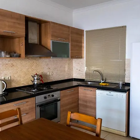 Grand Sea View Aparts